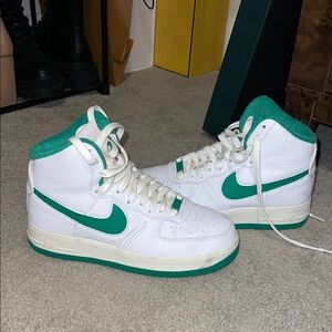 Nike High-Top Sneakers in White & Green